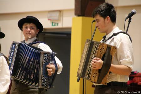 Otroci Osnovne šole Marije Vere Mi smo svet, mi smo otroci (41)